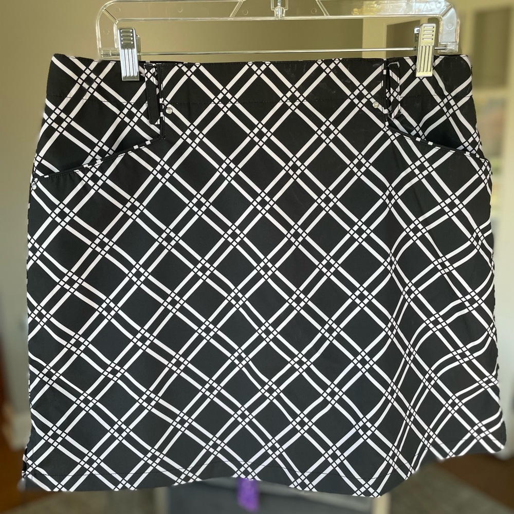Nivo Golf Skort Skirt. Size 10